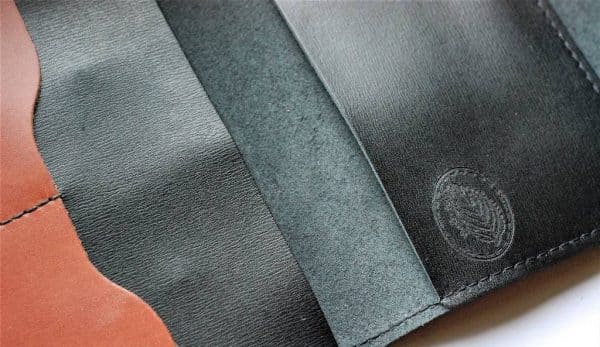 Protège-passeport / permis de conduire / carte grise Noir Cognac émeraude