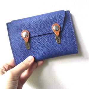 Protège passeport en cuir bleu outremer, kaki et camel fabriqué en France