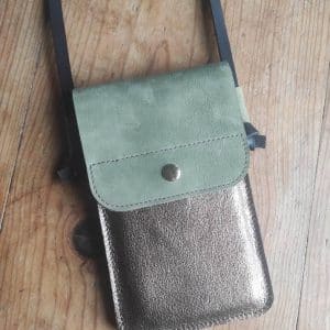 Sac Minty etui téléphone en cuir bovin vert kaki suédé et cuir caprin bronze fabriqué en France