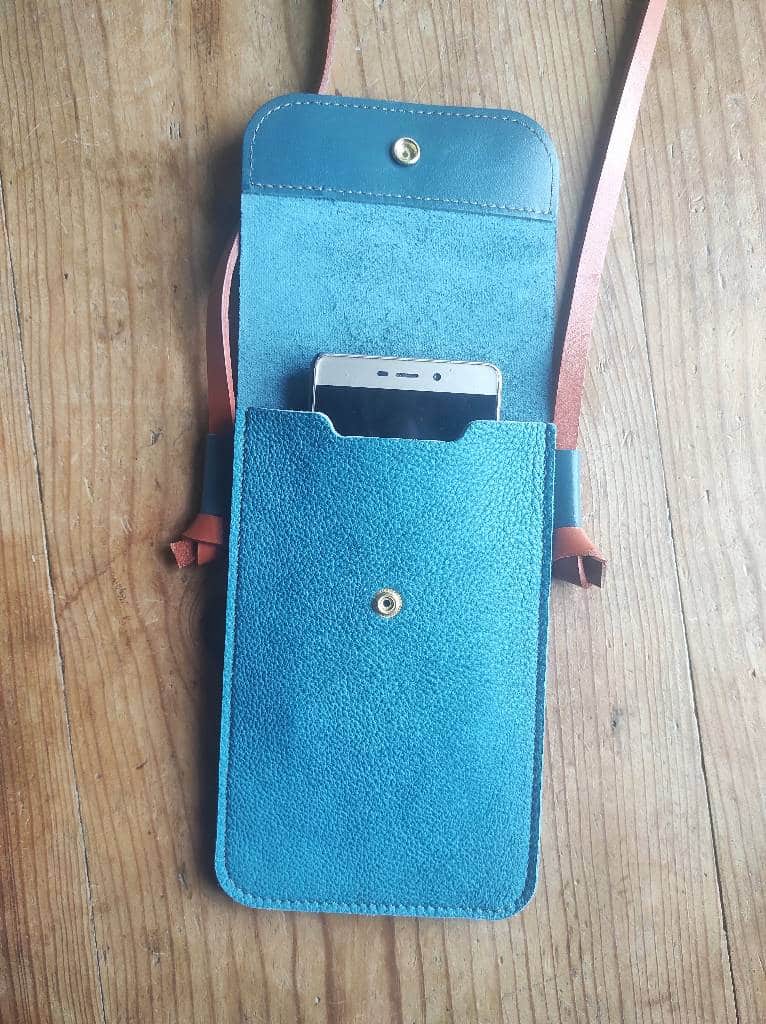 Sac Minty etui téléphone en cuir bleu turquoise et bleu canard fabriqué en France