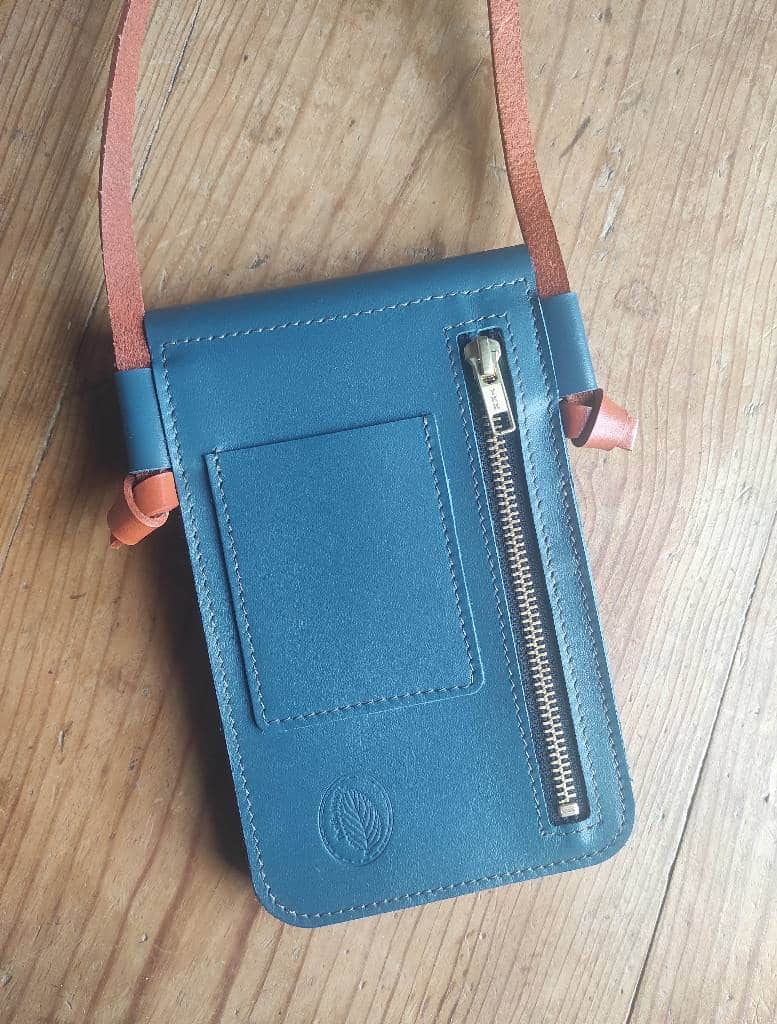 Sac Minty etui téléphone en cuir bleu turquoise et bleu canard fabriqué en France