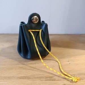 Bourse porte monnaie en cuir fabriquée en france bleu canard et jaune