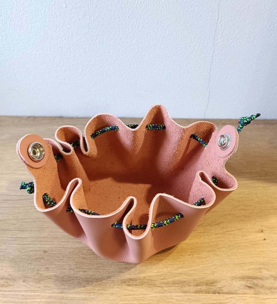 Bourse porte monnaie en cuir fabriquée en France rose et vert